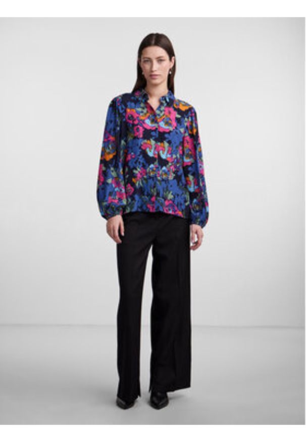 YAS Koszula 26030731 Kolorowy Regular Fit. Materiał: wiskoza. Wzór: kolorowy