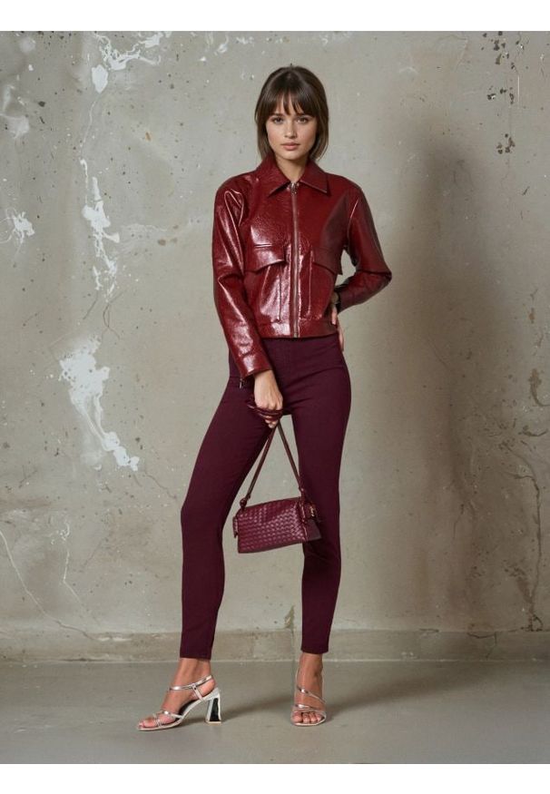 Sinsay - Jeansy skinny - brązowy. Kolor: brązowy
