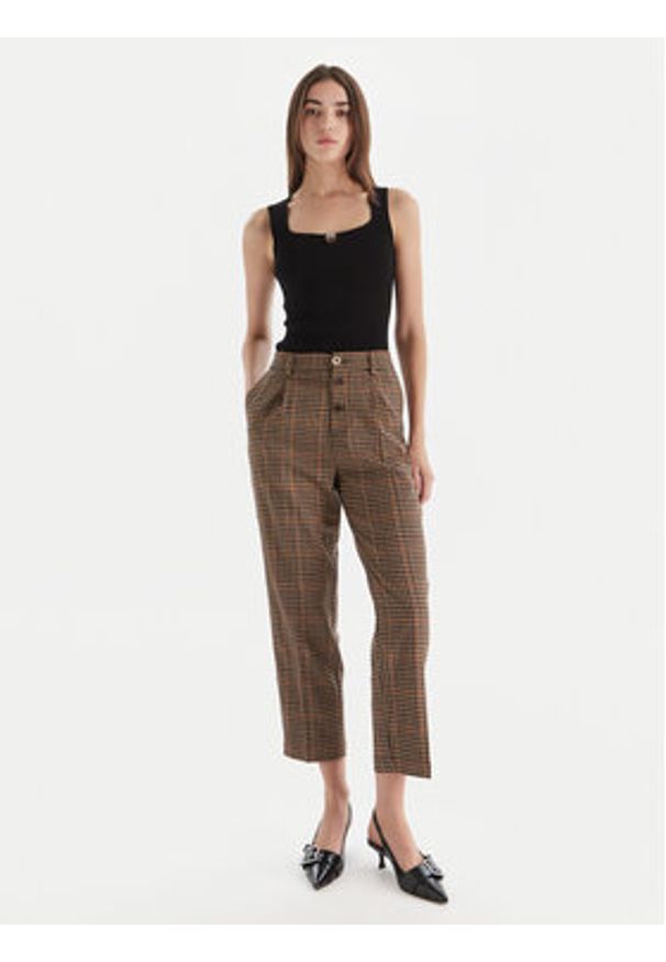 Liu Jo Spodnie materiałowe MF5157 T4335 P9002 Brązowy Regular Fit. Kolor: brązowy. Materiał: syntetyk