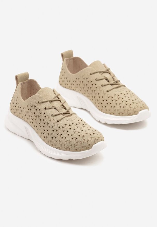 Born2be - Ciemnobeżowe Sneakersy z Ażurową Elastyczną Cholewką Feniosse. Okazja: na co dzień. Kolor: beżowy. Materiał: jeans. Szerokość cholewki: normalna. Wzór: ażurowy