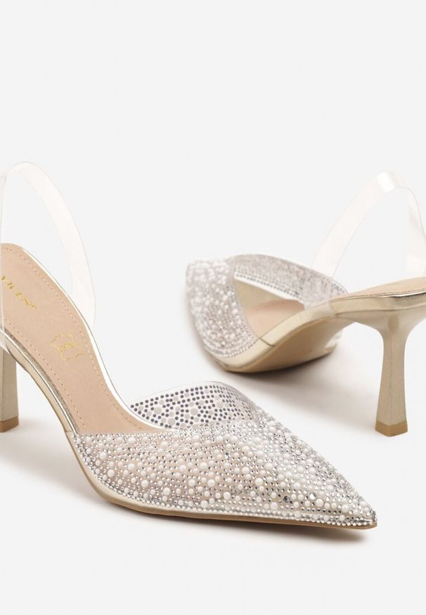 Renee - Złote Sandały Vices na Szpilce Slingback ze Skórzaną Wkładką i Cyrkoniami Ovifa. Zapięcie: pasek. Kolor: złoty. Materiał: skóra. Sezon: lato. Obcas: na szpilce. Styl: elegancki