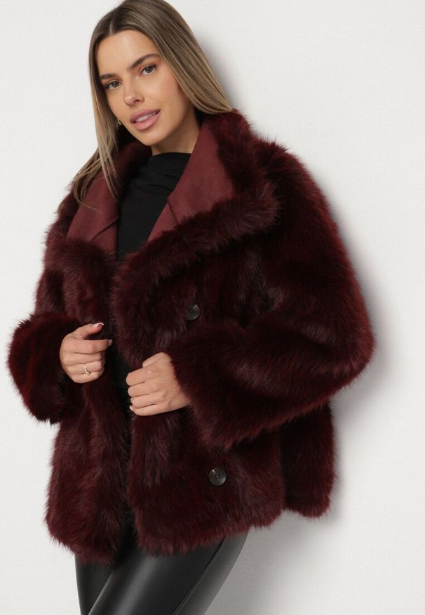 Born2be - Bordowa Kurtka Dwustronna w Stylu Biker z Futerkiem Aflita. Okazja: na co dzień, na spacer. Kolor: czerwony. Materiał: futro. Długość: krótkie. Styl: casual, elegancki