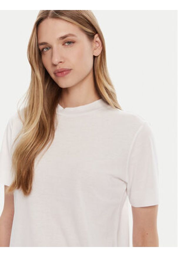 Calvin Klein T-Shirt LV044B206G Biały Regular Fit. Kolor: biały. Materiał: bawełna