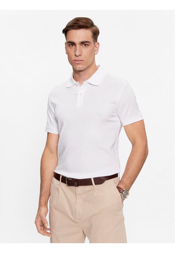 Guess Polo Nolan M4RP66 KBL51 Biały Slim Fit. Typ kołnierza: polo. Kolor: biały. Materiał: bawełna