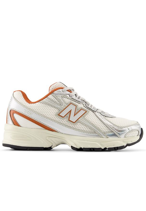 Buty młodzieżowe New Balance G7404O9 - beżowe. Kolor: beżowy. Materiał: syntetyk, materiał. Szerokość cholewki: normalna. Sezon: lato. Sport: fitness, turystyka piesza