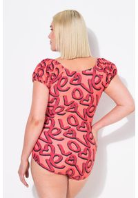 ULLA POPKEN - Damski Strój kąpielowy wzór z motywem Love miękkie miseczki bufiaste rękawy. Kolekcja: plus size. Kolor: pomarańczowy. Materiał: elastan, poliamid, materiał