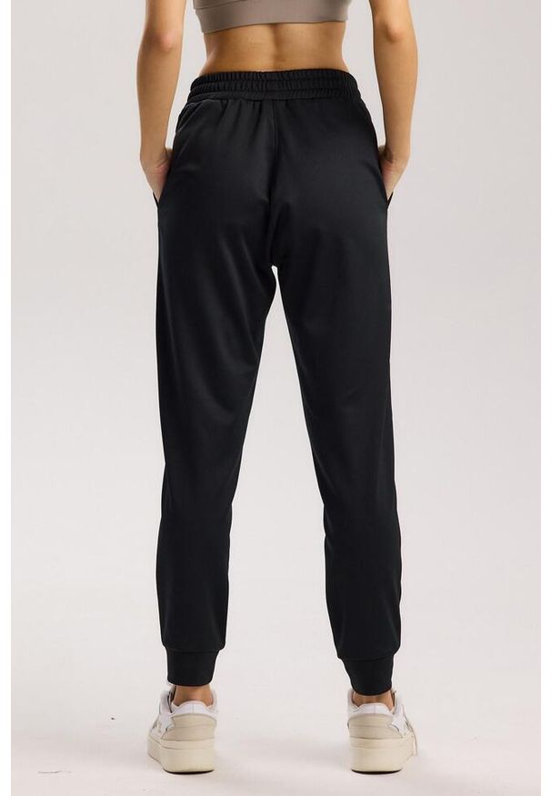 ROUGH RADICAL - Damskie spodnie dresowe Rough Radical Dynamic Pro Joggers Women. Kolor: czarny. Materiał: dresówka. Sport: fitness