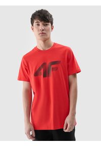 4f - 4F T-shirt regular z nadrukiem męski - czerwony M. Okazja: na co dzień. Kolor: czerwony. Materiał: dzianina, bawełna, jersey. Długość rękawa: krótki rękaw. Długość: krótkie. Wzór: nadruk. Styl: klasyczny, sportowy, casual
