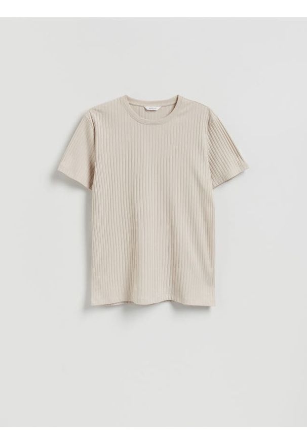 Reserved - T-shirt regular w prążek - beżowy. Kolor: beżowy. Materiał: dzianina, bawełna. Wzór: prążki