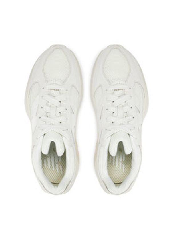 New Balance Sneakersy UWRPDTBC Beżowy. Kolor: beżowy. Materiał: zamsz, skóra