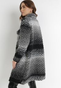 Born2be - Szary Płaszcz Wełniany Yoralin. Kolor: szary. Materiał: wełna. Długość rękawa: długi rękaw. Długość: długie. Wzór: gradientowy, ze splotem. Sezon: jesień. Styl: vintage #3