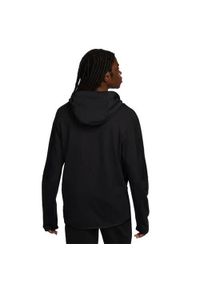 Bluza sportowa damska Nike M Nk Tech Fz Lghtwht. Typ kołnierza: kaptur. Kolor: czarny. Materiał: dzianina. Sport: fitness
