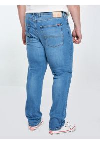 Big-Star - Jeansy męskie z prostą nogawką niebieskie Colt 234. Okazja: na co dzień. Stan: podwyższony. Kolor: niebieski. Styl: casual, vintage, klasyczny #2