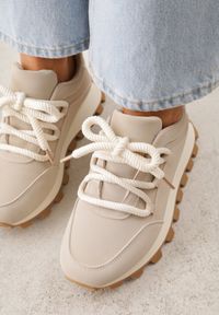 Born2be - Beżowe Sneakersy na Grubej Tłoczonej Podeszwie Zerda. Okazja: na co dzień. Kolor: beżowy. Materiał: jeans #5