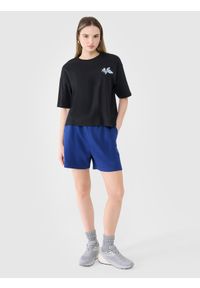 4f - 4F T-shirt oversize z nadrukiem damski - czarny XS. Okazja: na co dzień. Kolor: czarny. Materiał: dzianina, bawełna, jersey. Długość rękawa: krótki rękaw. Długość: krótkie. Wzór: nadruk. Sezon: lato. Styl: klasyczny, sportowy, casual