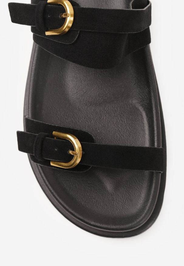 Born2be - Czarne Klapki z Dwoma Paskami i Klamrami Cevinra. Okazja: na co dzień. Kolor: czarny. Sezon: lato. Styl: casual, elegancki