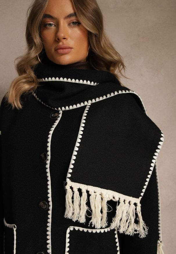 Renee - Czarna Kurtka Oversize z Szalikiem i Ozdobnymi Przeszyciami Claritila. Okazja: na co dzień. Kolor: czarny. Materiał: jeans. Styl: casual