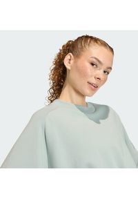 Adidas - adidas Bluza Soft Lux KA7015 Zielony Loose Fit. Kolor: zielony. Materiał: syntetyk #3