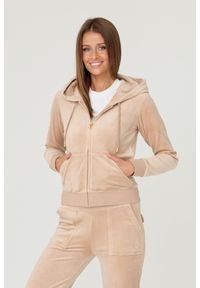 Juicy Couture - JUICY COUTURE Beżowa damska bluza Robertson, Rozmiar M. Typ kołnierza: kaptur. Kolor: beżowy. Materiał: welur #1