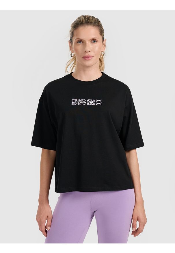 4f - 4F T-shirt oversize z nadrukiem damski - czarny L. Kolor: czarny. Wzór: nadruk