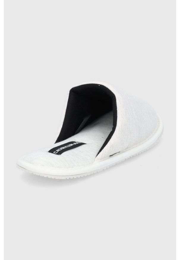 Calvin Klein Jeans - Kapcie. Nosek buta: okrągły. Kolor: beżowy. Materiał: poliester, materiał, guma. Wzór: gładki