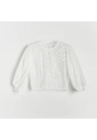 Reserved - Bluzka z ażurowym splotem - Biały. Kolor: biały. Wzór: ażurowy, ze splotem #1