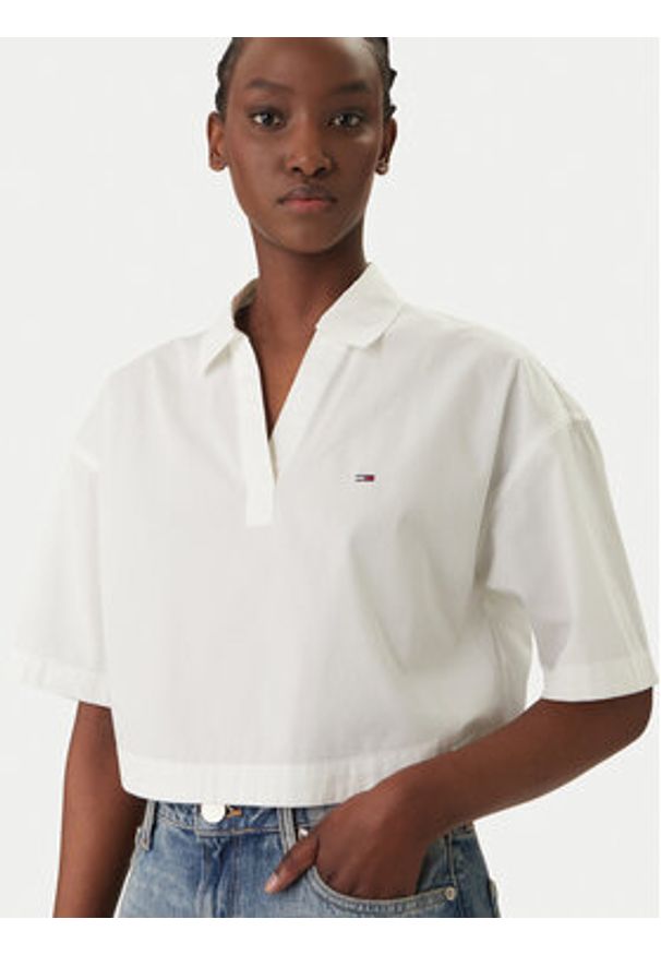 Tommy Jeans Polo DW0DW22596 Biały Relaxed Fit. Typ kołnierza: polo. Kolor: biały. Materiał: bawełna