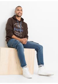 bonprix - Bluza z kapturem w wygodnym fasonie. Typ kołnierza: kaptur. Kolor: brązowy #3