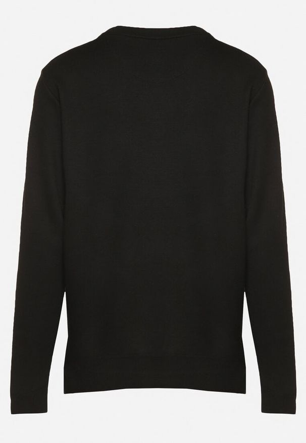 Born2be - Czarny Sweter z Wełną Zdobiony Guzikami przy Dekolcie Acandria. Okazja: na co dzień. Kolekcja: plus size. Kolor: czarny. Materiał: wełna. Wzór: aplikacja. Styl: klasyczny, casual, elegancki
