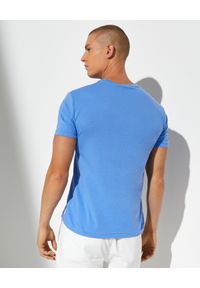 Ralph Lauren - RALPH LAUREN - Błękitna koszulka z nadrukiem Slim Fit. Typ kołnierza: polo. Kolor: niebieski. Materiał: jersey, bawełna. Długość rękawa: krótki rękaw. Wzór: nadruk. Styl: klasyczny #2