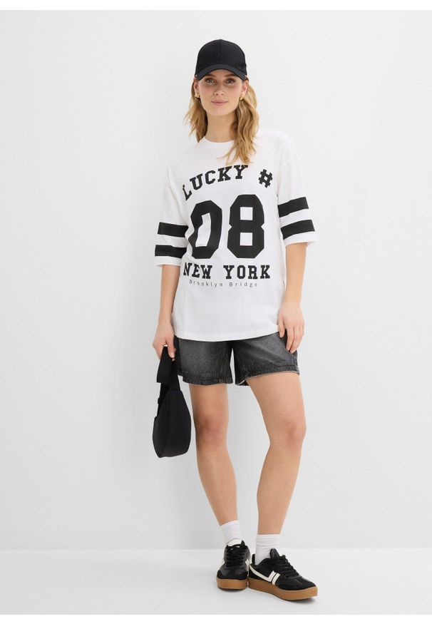 bonprix - Shirt oversize z czystej bawełny organicznej. Kolor: biały. Materiał: bawełna. Wzór: nadruk