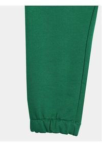 United Colors of Benetton - United Colors Of Benetton Spodnie dresowe 3PANGF02R Zielony Regular Fit. Kolor: zielony. Materiał: dresówka, bawełna