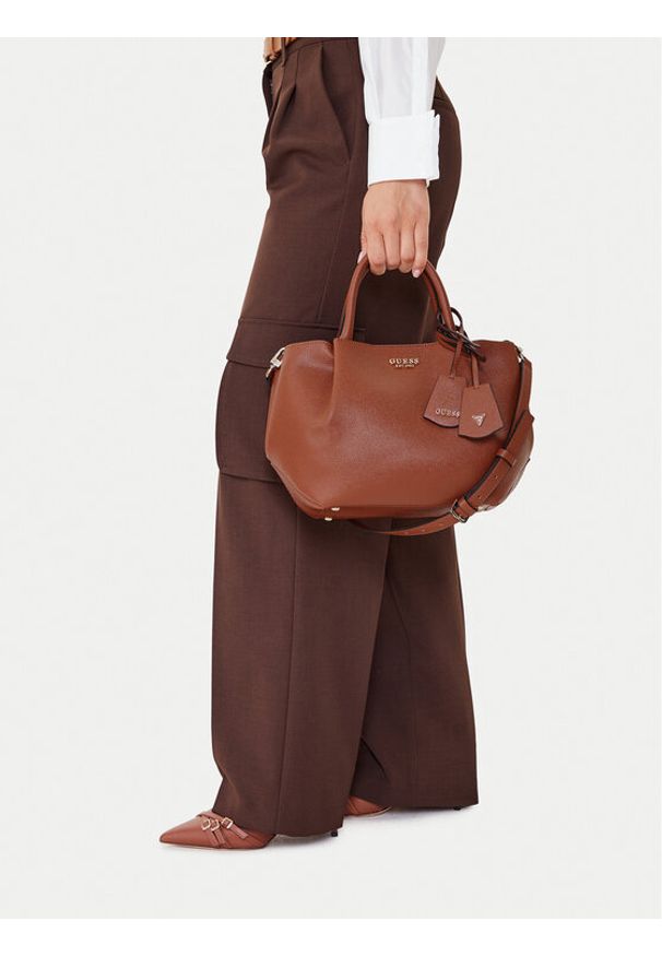 Guess Torebka Amorette HWBG78 98060 Brązowy. Kolor: brązowy. Materiał: skórzane