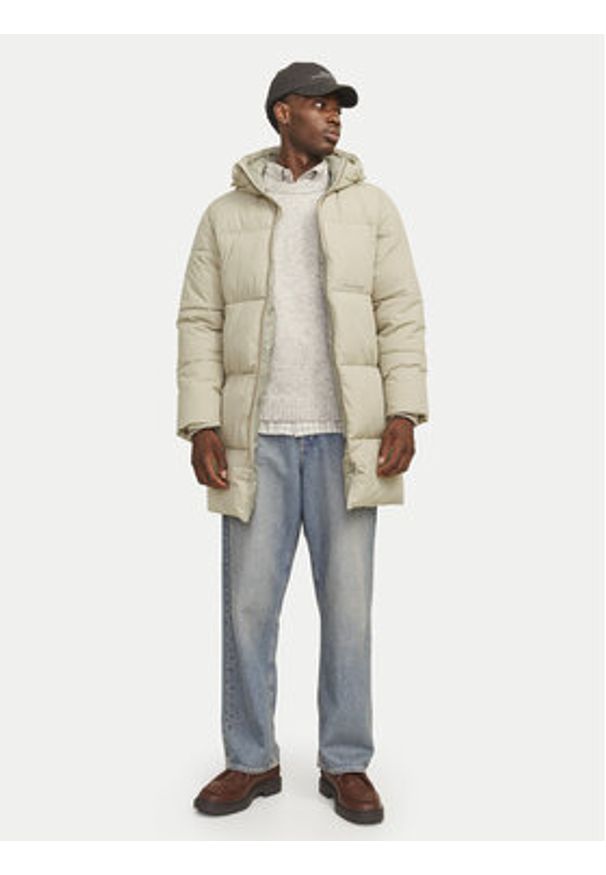 Jack & Jones Kurtka zimowa Vesterbro 12260440 Beżowy Regular Fit. Kolor: beżowy. Materiał: syntetyk. Sezon: zima