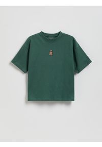 Reserved - T-shirt z nadrukiem - zielony. Kolor: zielony. Materiał: dzianina, bawełna. Wzór: nadruk