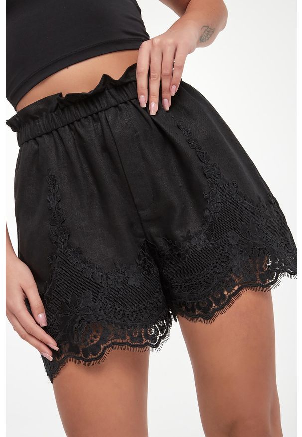 Twinset Milano - Szorty damskie lniane TWINSET. Materiał: len