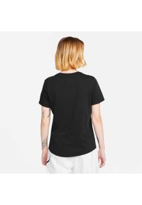 Koszulka sportowa damska Nike Nsw Tee Club. Kolor: czarny. Materiał: bawełna. Długość rękawa: krótki rękaw. Długość: krótkie