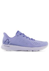 Buty New Balance Fresh Foam Tempo v2 WTMPOLN2 - fioletowe. Kolor: fioletowy. Materiał: materiał, syntetyk. Szerokość cholewki: normalna. Sport: fitness