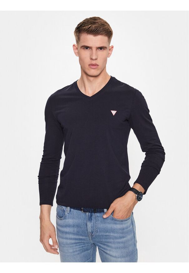 Guess Longsleeve M2YI08 J1314 Granatowy Slim Fit. Kolor: niebieski. Materiał: bawełna. Długość rękawa: długi rękaw