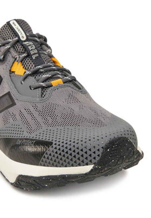 New Balance Buty do biegania Nitrel MTNTRCD6 Szary. Kolor: szary. Materiał: materiał