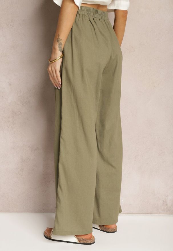 Renee - Ciemnozielone Spodnie z Bawełny i Lnem High Waist Kolalia. Okazja: na spacer, do pracy, na co dzień, na spotkanie biznesowe. Stan: podwyższony. Kolor: zielony. Materiał: len, bawełna. Styl: casual, klasyczny, biznesowy