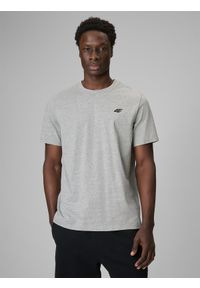 4f - 4F T-shirt regular gładki męski - szary L. Okazja: na co dzień. Kolor: szary. Materiał: jeans, materiał. Wzór: gładki. Styl: casual, klasyczny #1