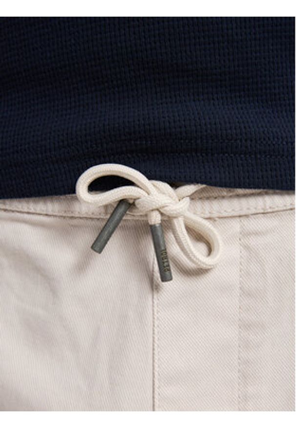 Petrol Industries Szorty materiałowe M-1050-SHO527 Biały Regular Fit. Kolor: biały. Materiał: bawełna