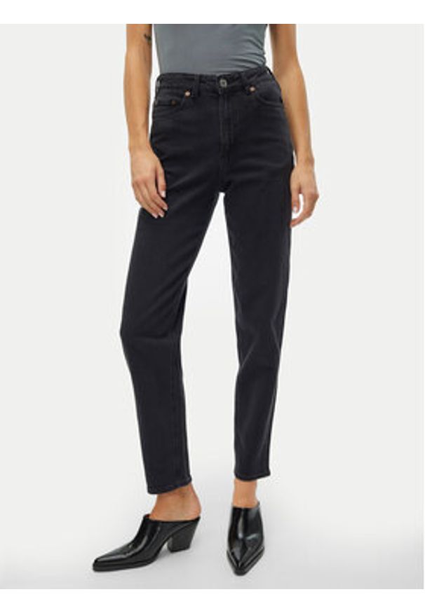 Vero Moda Jeansy Tessa 10302983 Szary Mom Fit. Kolor: szary
