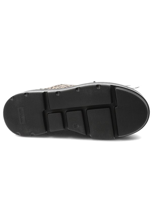 Beżowe Sneakersy Karino Stylowe Obuwie Damskie Panterka. Okazja: na co dzień. Kolor: czarny. Materiał: satyna. Wzór: motyw zwierzęcy. Obcas: na platformie. Styl: elegancki