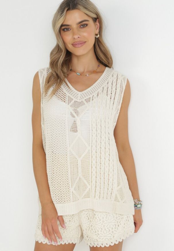 Born2be - Beżowy Dzianinowy Top w Stylu Kamizelki z Bawełny Blancita. Kolor: beżowy. Materiał: dzianina, bawełna. Wzór: ażurowy