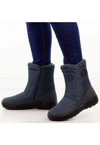 POTOCKI - Granatowe zimowe botki damskie Potocki 33310. Okazja: na co dzień, na spacer. Nosek buta: okrągły. Kolor: niebieski. Materiał: tkanina, skóra. Szerokość cholewki: normalna. Sezon: zima. Styl: casual, sportowy, klasyczny