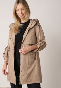 Born2be - Brązowa Przejściowa Kurtka Parka z Kapturem i Podwijanymi Rękawami Tinarose. Okazja: na spacer, na co dzień. Typ kołnierza: kaptur. Kolor: brązowy. Materiał: jeans, dresówka. Styl: casual #5