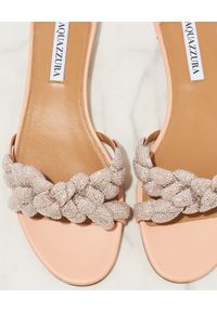 AQUAZZURA - Beżowe klapki z aplikacją Galactic Flower. Kolor: beżowy. Wzór: aplikacja. Obcas: na obcasie #8