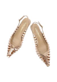 Sandały damskie Alma En Pena, cholewka ze skóry ekologicznej o plecionym, ażurowym wykończeniu zapięcie na pasek wokół pięty spiczasty nosek, różowe,. Zapięcie: pasek. Kolor: różowy. Materiał: skóra ekologiczna. Szerokość cholewki: normalna. Wzór: ażurowy #4